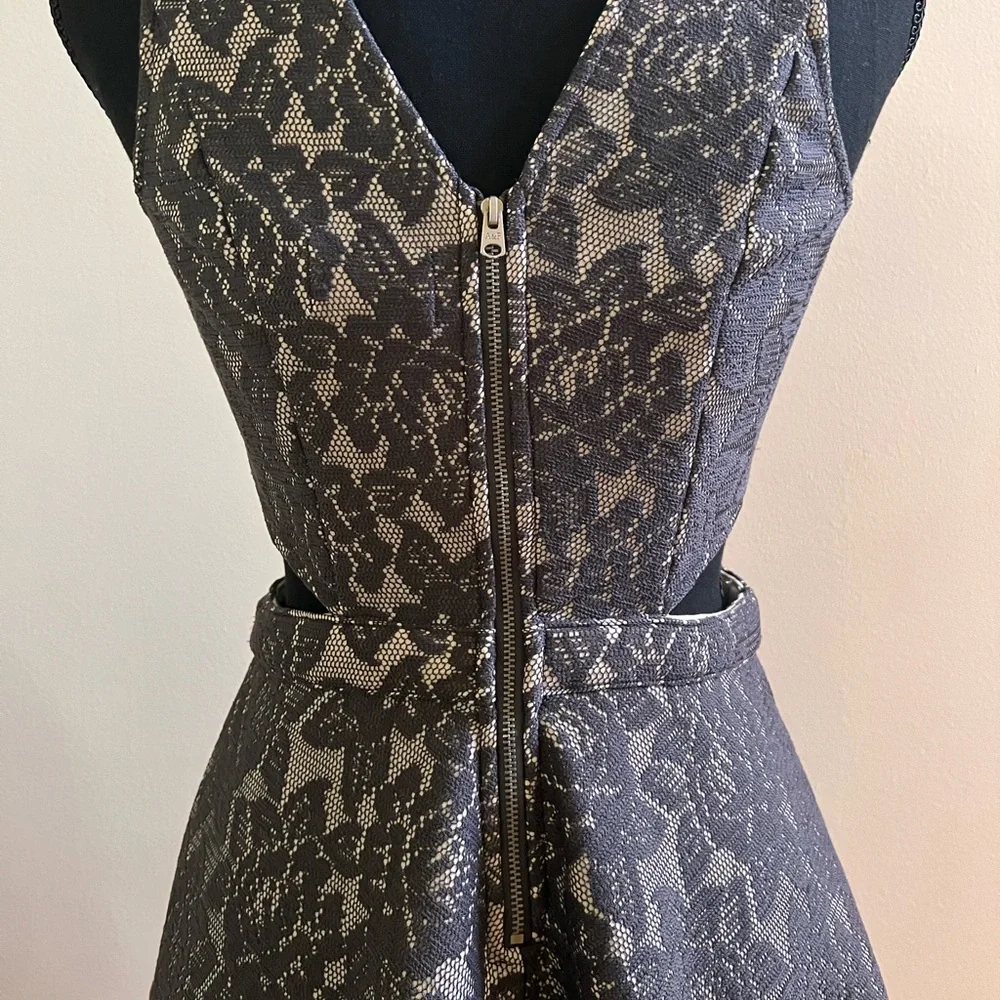 Abercrombie & Fitch Black Floral Lace Mini Dress - Picture 4 of 5